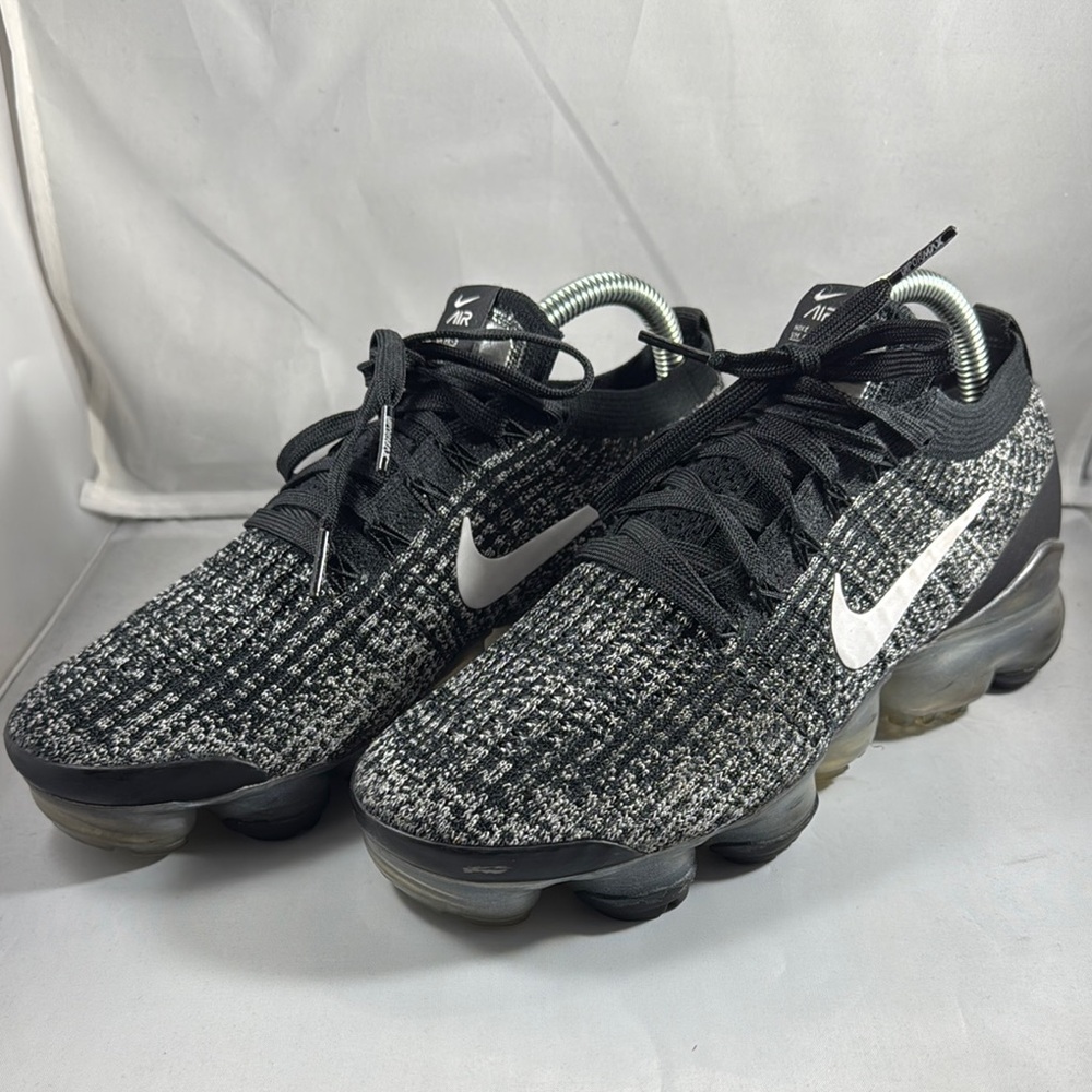 Nike Women’s Air Vapormax Flynit 3 Black/White - Metallic Silver US W SZ 7.5